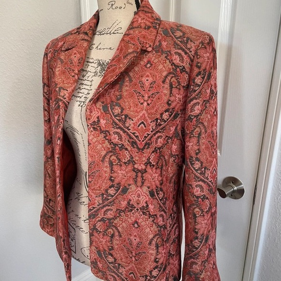 Women's Paisley Jacket - Red and Black - Picture 4 of 5